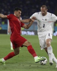  基耶利尼肌肉拉伤,尤文图斯防线告急  