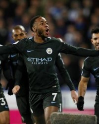  曼城绝杀利物浦豪取十连胜领跑英超  