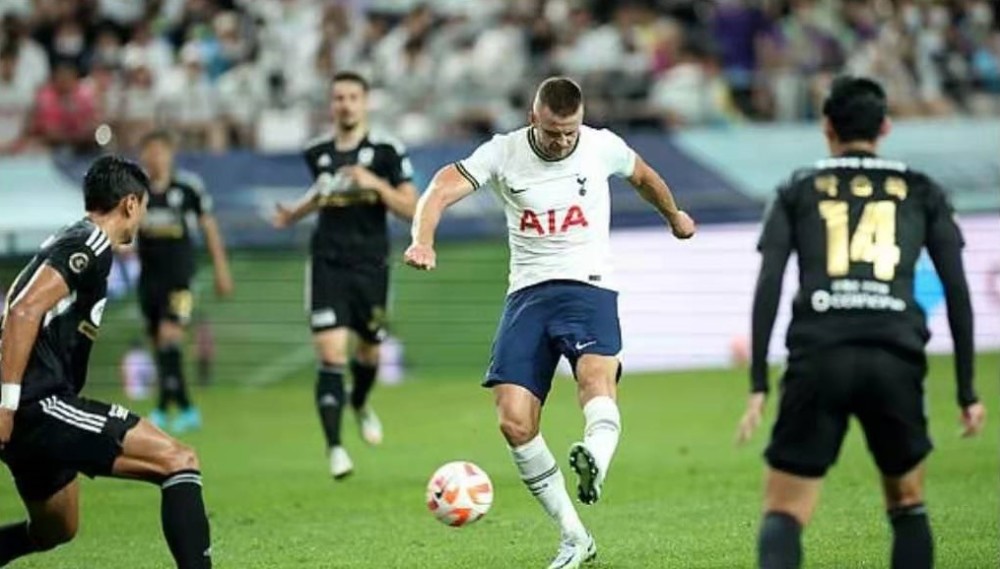  孙兴慜梅开二度助热刺客场完胜水晶宫